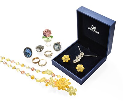 Lot 452 - A Quantity of Jewellery, including a 9 carat...