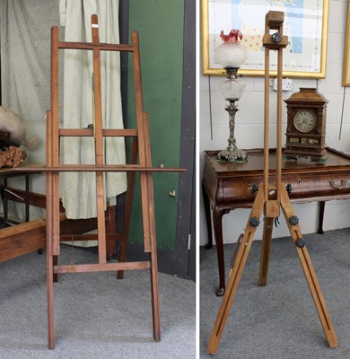 Lot 1472 - An Early-20th Century Easel, 92cm wide,...