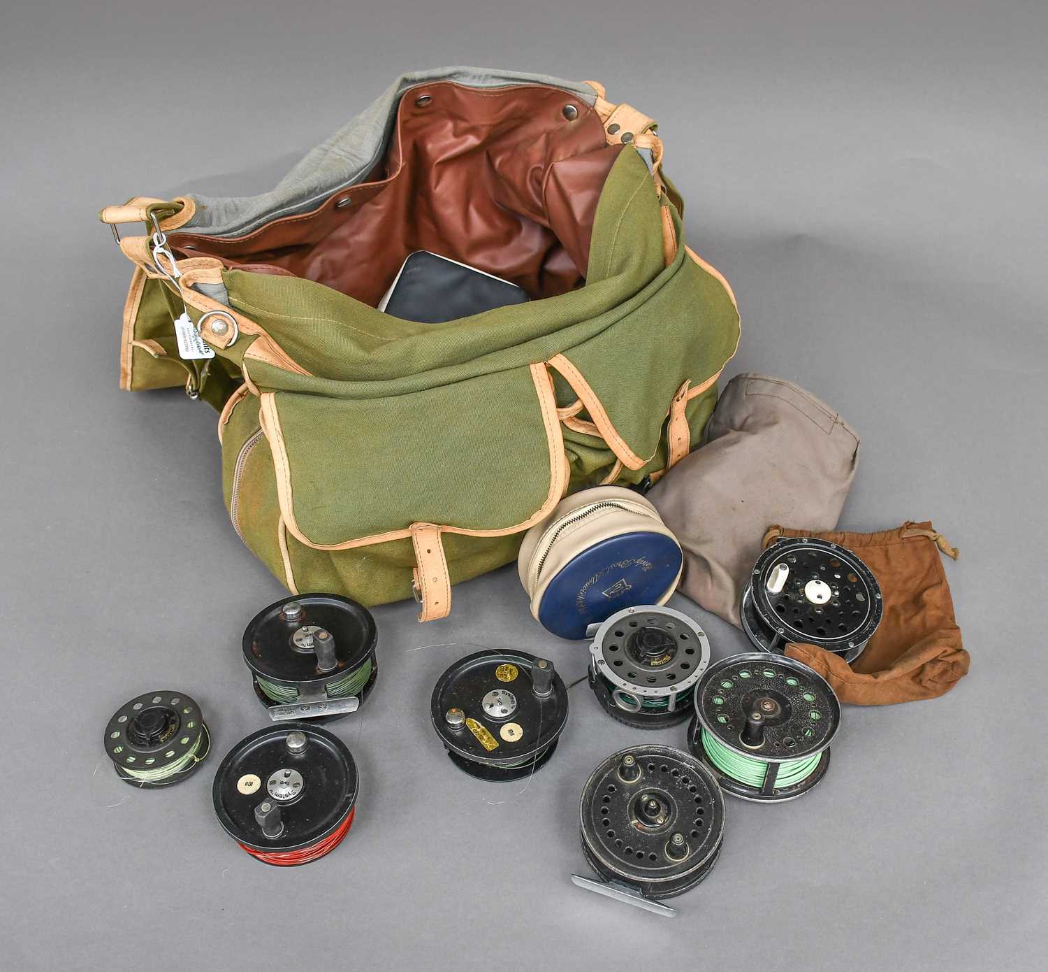Lot 3076 - A Collection of Various Reels