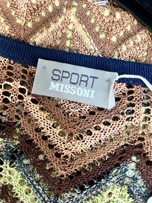 Lot 1005 - Missoni Sport Knitted Chevron Pattern Two...