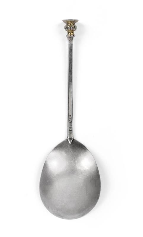 Lot 644 - A Fine James I Provincial Silver Seal Top Spoon, William Frost, York 1610, the fig shaped bowl with
