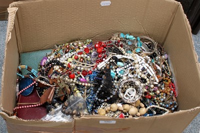 Lot 180 - A Large Quantity of Costume Jewellery (one box)