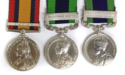 Lot 60 - A Queen's South Africa Medal, 1899-1902, with...