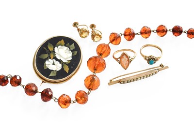 Lot 113 - A Quantity of Jewellery, including a pietra...