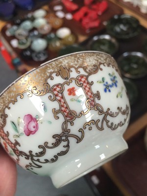 Lot 200 - A Chinese Porcelain Vase, Republic period,...