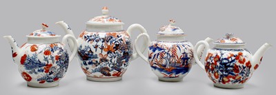 Lot 97 - A Worcester Teapot and Cover, circa 1770,...