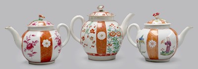 Lot 100 - A Worcester Teapot, circa 1765, probably...