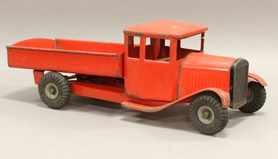 Lot 295 - Triang Pressed Steel Tipper Truck