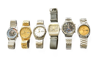 Lot 341 - A Selection of Seiko Writstwatches Comprising:...