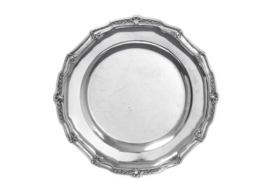 Lot 2287 - A Belgian Silver Second-Course Dish