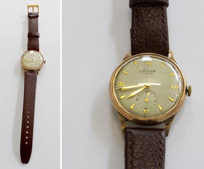 Lot 314 - A 9 Carat Gold Accurist Wristwatch