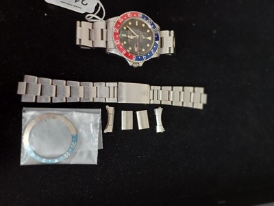 Lot 2140 - Rolex: A Good Stainless Steel Automatic...