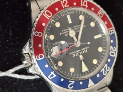 Lot 2140 - Rolex: A Good Stainless Steel Automatic...