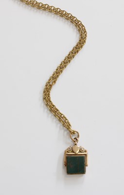 Lot 230 - A 9 Carat Gold Bloodstone Swivel Fob on A 9...