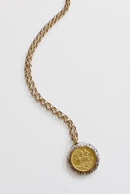 Lot 239 - A Sovereign Pendant on Chain, dated 1906, in a...