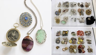 Lot 289 - A Large Quantity of Jewellery, including...