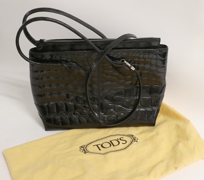 Lot Tods Black Patent Leather Crocodile Look...