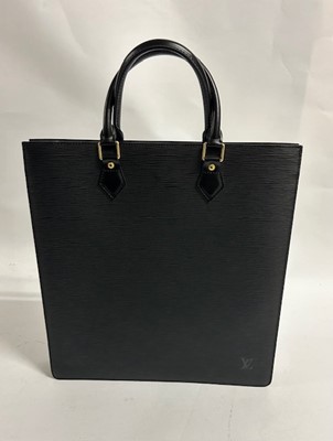 Lot 1032 - Louis Vuitton Sac Plat PM Epi Leather Black...