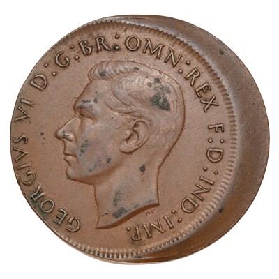 Lot 131 - George VI, Mint Error Penny 1948, off-centre...