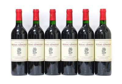 Lot 5048 - Domain De Chevalier 2001, Pessac-Léognan,...