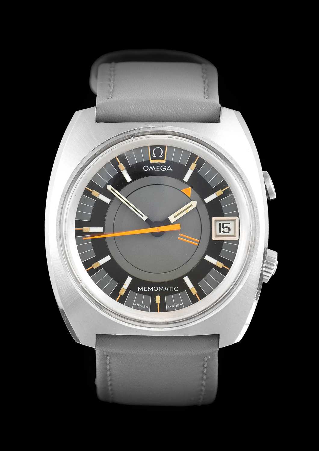 Lot 2185 - Omega: A Stainless Steel Automatic Calendar...