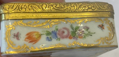 Lot 94 - A Meissen Porcelain Trinket Box With Gilt...