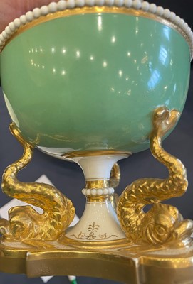 Lot 81 - A Flight, Barr & Barr Worcester Porcelain Urn...