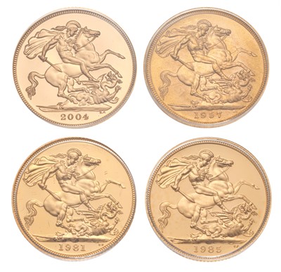 Lot 97 - Elizabeth II, Sovereign Portrait Collection,...