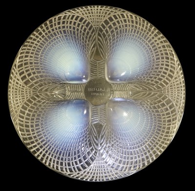 Lot 138 - René Lalique (French, 1860-1945): A Coquilles...