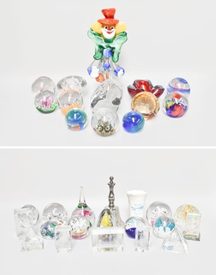 Lot 3 - A Collection of 20th/21st Century Glass...