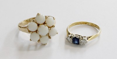 Lot 215 - A 9 Carat Gold Opal Cluster Ring, finger size...