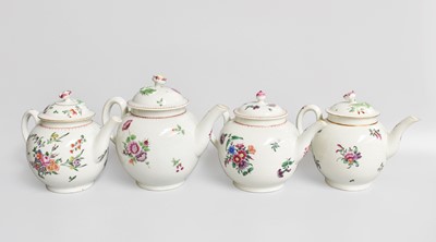 Lot 14 - A Worcester Porcelain Teapot and Cover, circa...