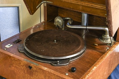 Lot 155 - A Fine EMG Mark XB Gramophone