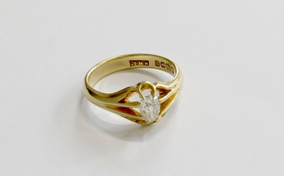 Lot 276 - An 18 Carat Gold Diamond Solitaire Ring, the...