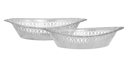 Lot 20 - A Pair of Edward VII Silver Sweetmeat-Dishes
