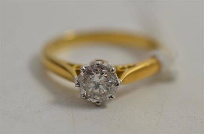 Lot 219 - An 18ct gold diamond solitaire ring