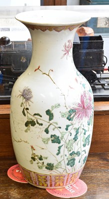 Lot 340 - A Chinese Porcelain Vase, 19th century,...