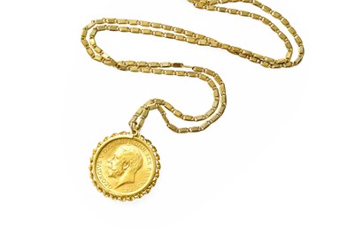 Lot 441 - A Half Sovereign Pendant on Chain, dated 1914,...