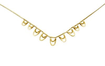 Lot 450 - A 9 Carat Gold Necklace, the central fringe...