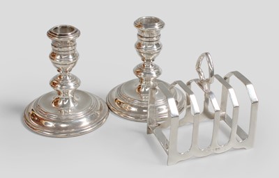 Lot 5 - A Pair of Elizabeth II Silver Candlesticks, by...