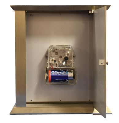 Lot 786 - A Rhodium Plated Centre Seconds Electric...