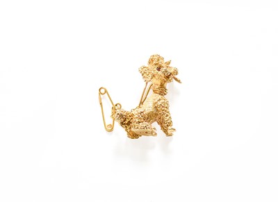 Lot 481 - A 9 Carat Gold Brooch, modelled as a seated...