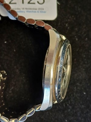 Lot 2123 - Omega: A Stainless Steel Automatic Calendar...