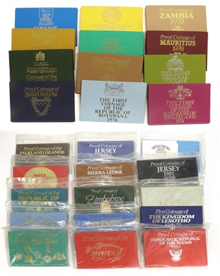 Lot 362 - 28x World Proof Sets, all struck by Royal Mint...