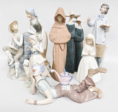 Lot 247 - A Collection of Lladro and Nao Figures,...