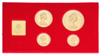 Lot 297 - Isle of Man, Four Coin Sovereign Set 1977,...