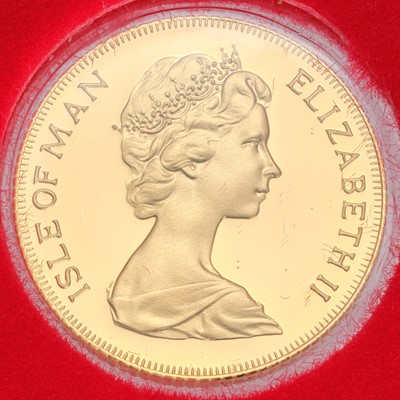 Lot 297 - Isle of Man, Four Coin Sovereign Set 1977,...