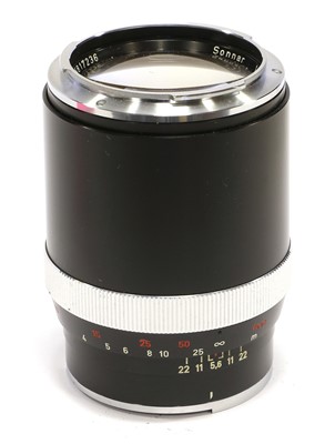 Lot 233 - Carl Zeiss Sonnar f2.8 135mm Lens