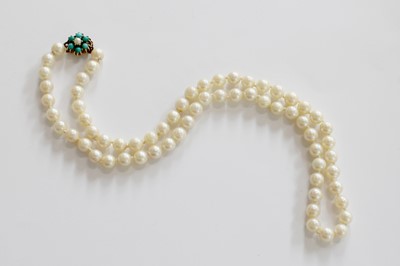 Lot 213 - A Cultured Pearl Necklace, knotted to a 9...