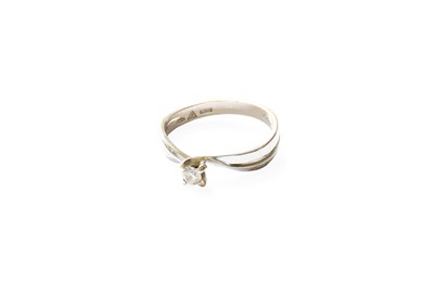 Lot 387 - An Diamond Solitaire Ring, the round brilliant...